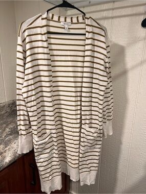 Women’s Nine West Cardigan - size large